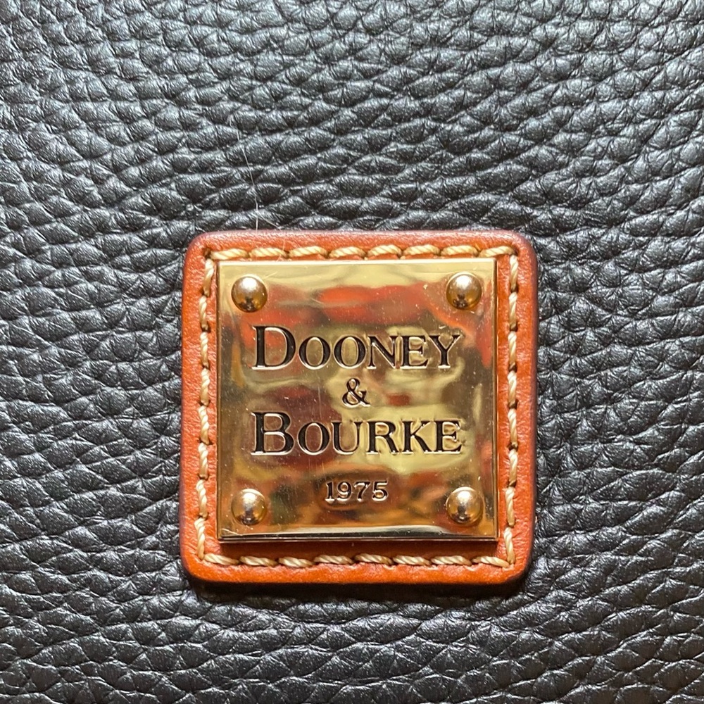 EUC Black Dooney and Bourke Hobo Bag - Picture 4 of 10